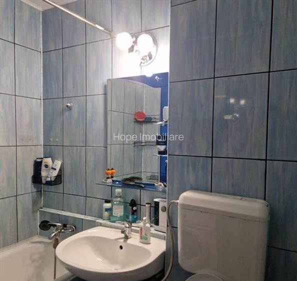 Obor- Masina de paine Garsoniera amenajta - 6