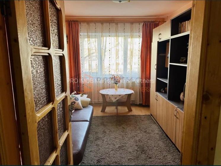 Apartament 3 camere cf 1 decomandat zona Micro 14 - 5