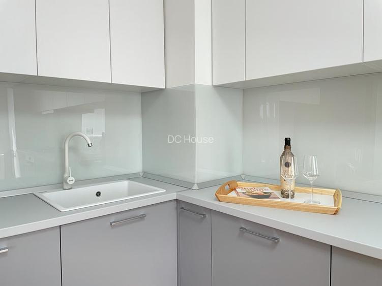 Apartament spatios 3 camere ~ Etaj 1/3 ~ Loc parcare ~ Terasa 17 mp - 13