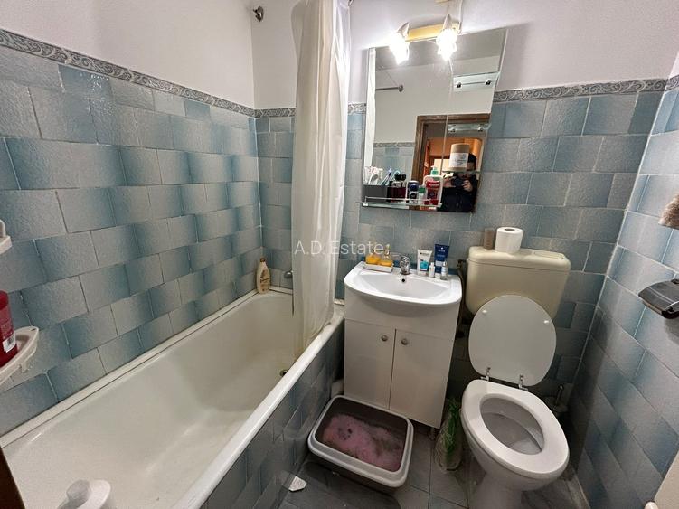 1 Decembrie 1918 Apartament 2 Camere Etaj 3 Bloc 1976 Reabilitat 10 Min Metrou - 5