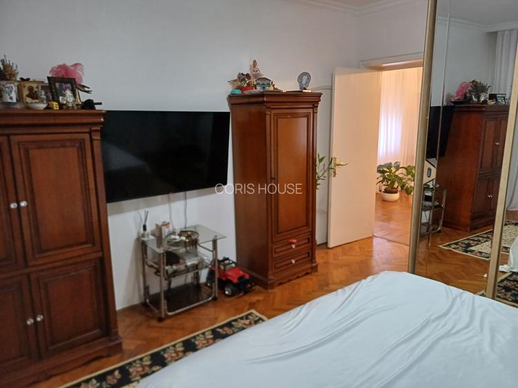 Calarasilor -Agricultori -4 camere -2 locuri parcare - 12