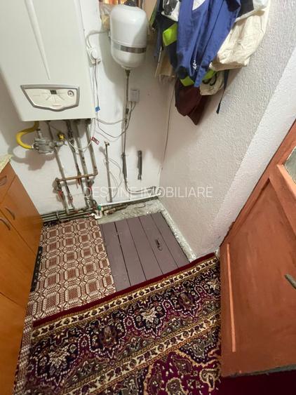 Casa cu 3 camere, garaj si curte spatioasa – zona Giulesti  - 16