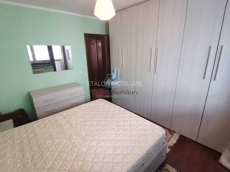 Apartament 3 camere, ultracentral, 2 balcoane, Piatra&nbsp;Neamt - 9