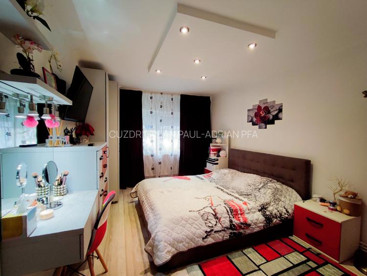 Apartament 3 camere mobilat de vanzare in zona CET - 4