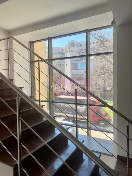 Clădire integrală | 568 mp | 8 parcări incluse | sediu companie - 7