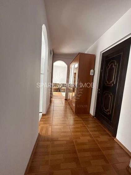 2 CAMERE // SALA SPORTURILOR // MOBILAT SI UTILAT - 16