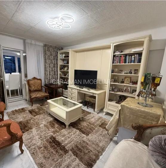 PANTELIMON, LANGA MEGA MALL, - 3