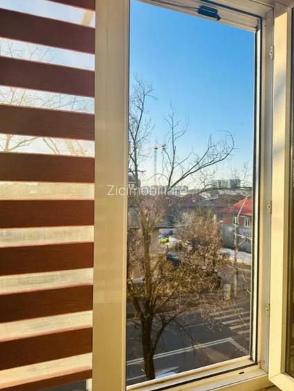 Apartament 3 camere decomandat Drumul Sării – Orizont, 77 mp, etaj 1/4, 2 băi - 10