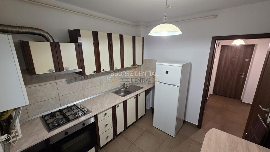 Garsonieră decomandată, disponibilă imediat–Metrou Apărătorii Patriei - 5