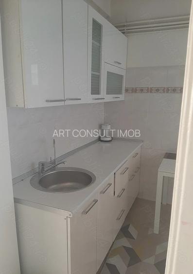 Apartament 2 Camere | Semidecomandat | Piata Romana-Dacia | Centrala Proprie - 4