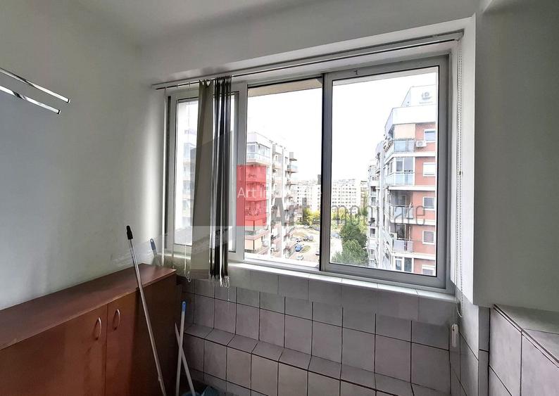 Gars. 31 mp, et 9/10, bloc reabilitat, instalații refăcute, mobilată și utilată - 14