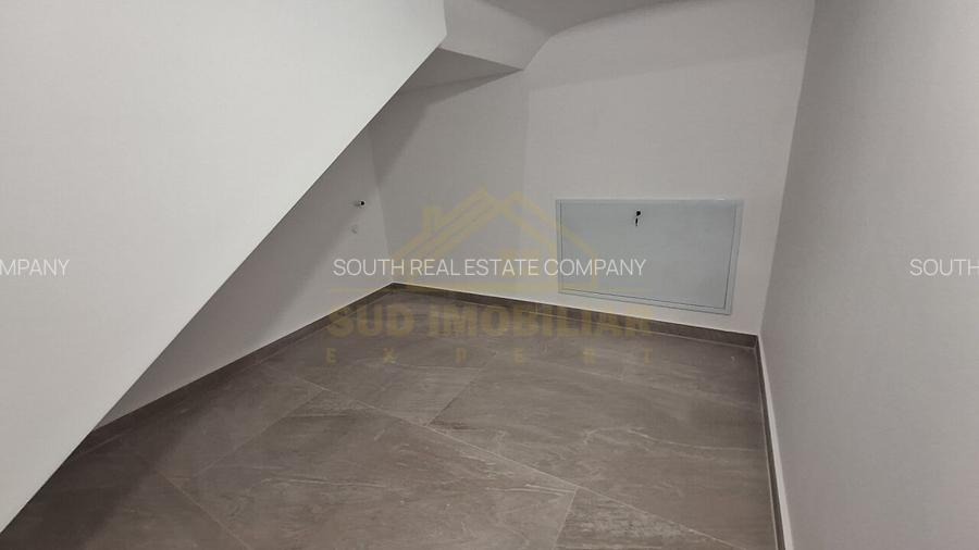 Casa individuala  P+1+Pod - 350 mp teren-STR.SCOLII - 16