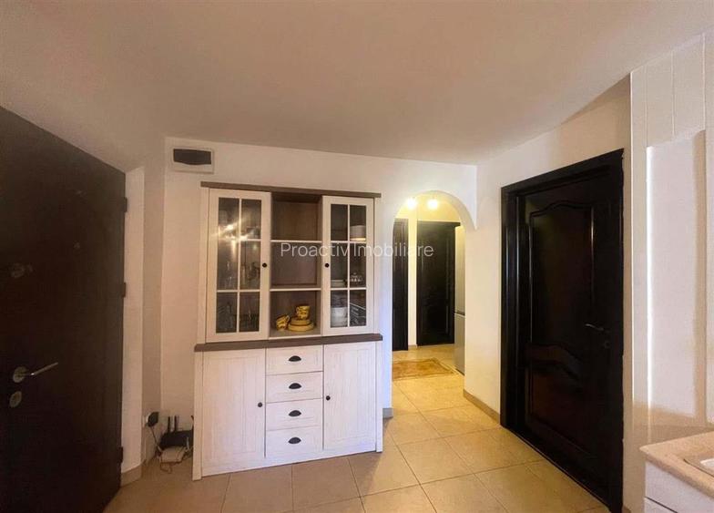 Apartament 3 camere | Obcini | Decomandat | Etaj 1| 3c-4563 - 3