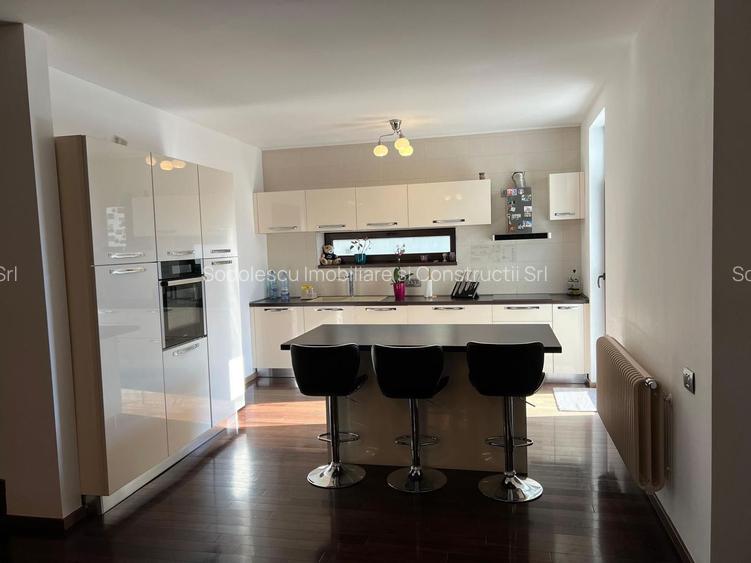 Vila superba cu piscina si anexa camera hobby - 12