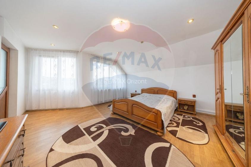 Casă individuală cu garaj și curte, 148 mp utili, zonă de case - 11