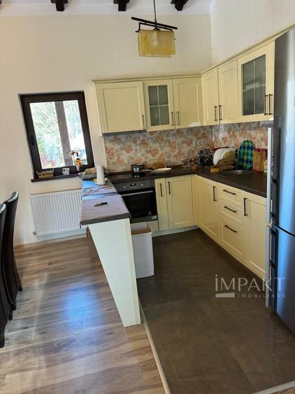 Casa de vacanta pe malul Lacului Tarnita, 650 m2 teren