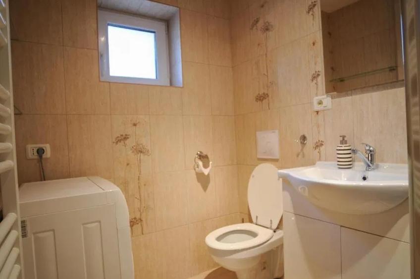 Apartament 3 camere mobilat si utilat modern zona Centrul Istoric