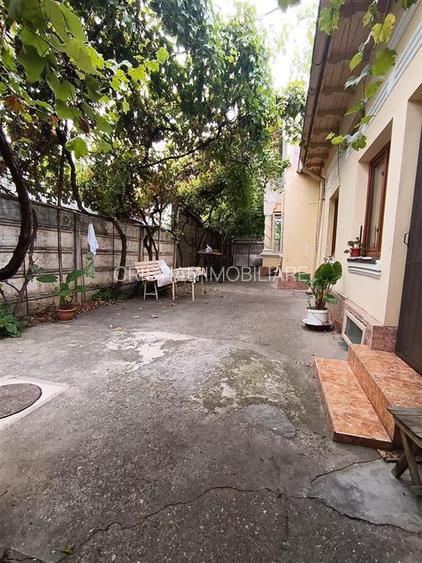 Casa  Boiereasca 3 camere caramida si boltari zona Centrala Brainconf , Terenu 3 - 7