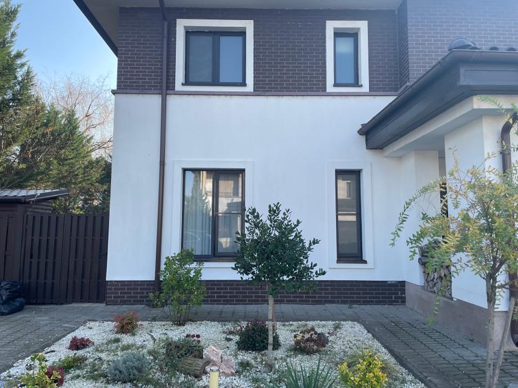 Oxford Gardens 4 bedrooms swimming pool