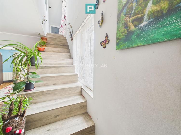 Casă spațioasă cu grădină în Topolovățu Mare - 9