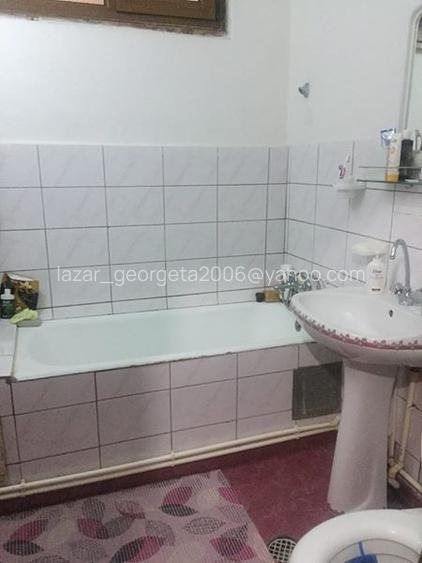 Casa cu etaj - parter etaj si mansarda - 4