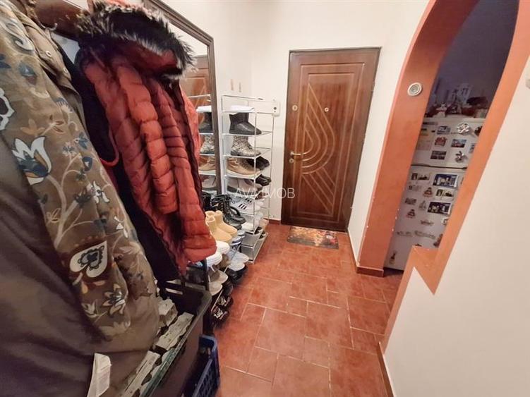 Apartament 2 camere, semimobilat, etaj 3 din 4, zona Piata Sud - 7