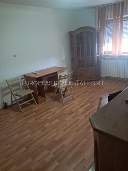 Apartament 3 camere decomandat - Tomis Nord/Brotacei - 500 euro/luna (Cod E2+E7) - 4