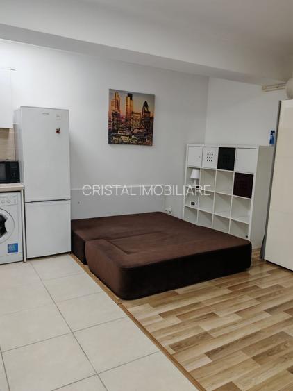 Garsonieră spațioasă de închiriat Piața Sudului - 2