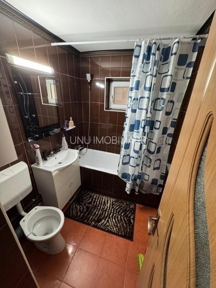 2 Camere Decomandat Mobilat Bloc 1986 zona Cug - 10