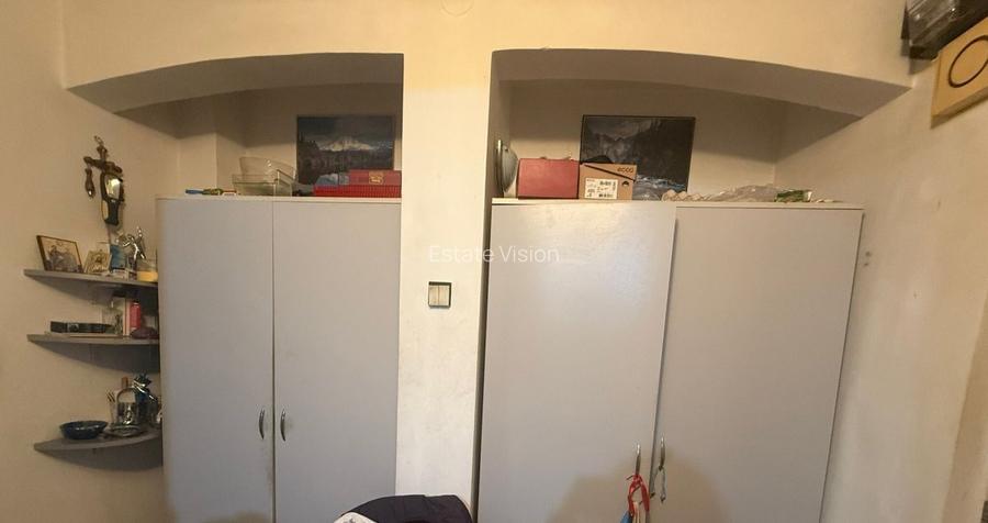 Apartament 4 camere spatios, decomandat, ideal familie,  bloc anvelopat, Piata D - 10