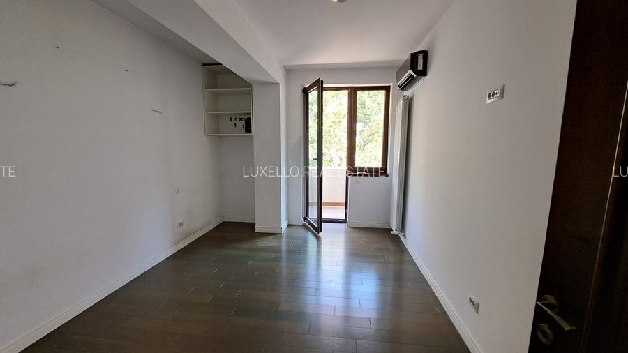 APARTAMENT 3 CAMERE - 21