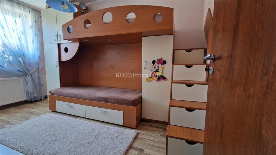 RECO Apartament 3 camere zona centrala - 6