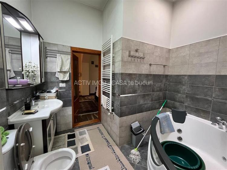 Lugoj, Casa 6 Cam., Teren 511 Mp., Str. Oituz. nr.1 - 9