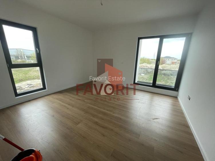 Decomandat. Zona Buziasului. Parcare in curte. - 4