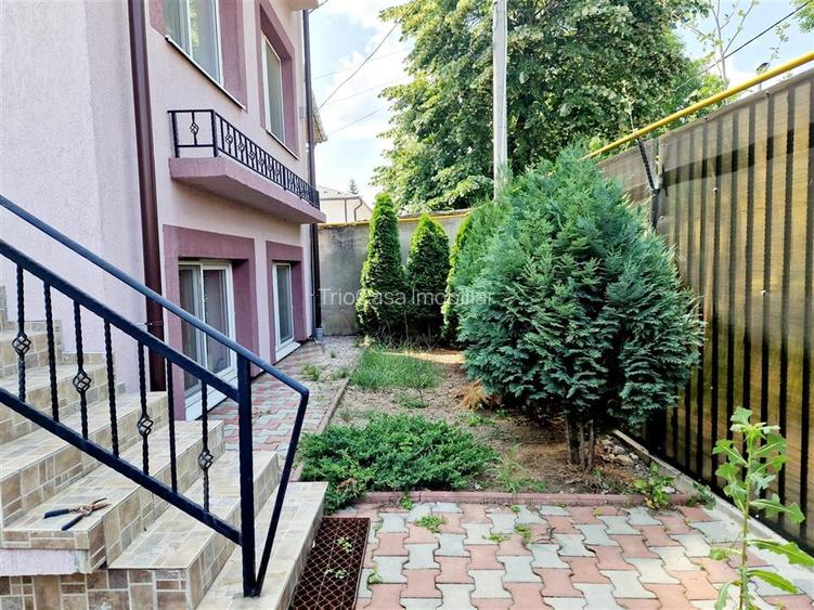 CASA DE VANZARE CRAIOVA,  5 camere ,str. T. Vladimirescu , teren - 200 mp - 3