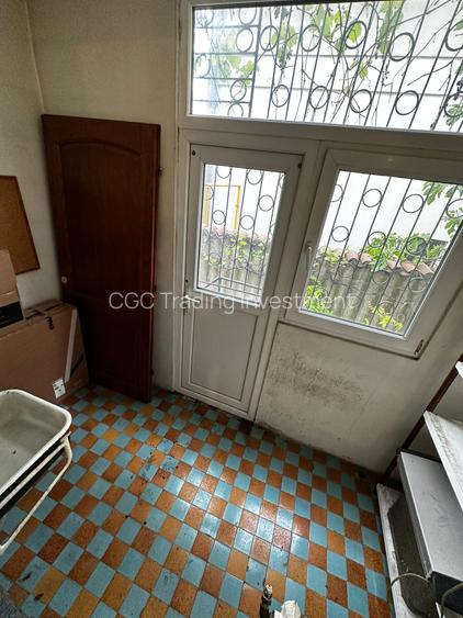 Centru-apartament cu 4 camere la parter - 5