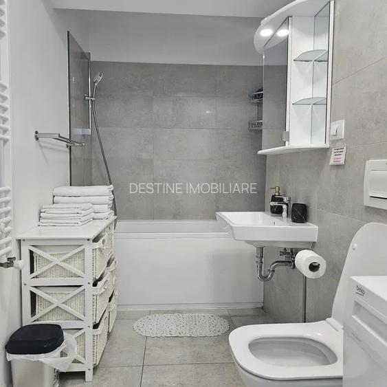 Garsoniera premium, loc de parcare cu bariera, situata in cartierul Noua - 5