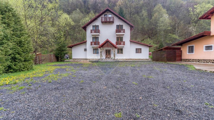 Oportunitate | Pensiune cu Restaurant | 21 camere - 7