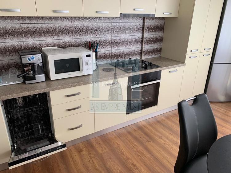 De vanzare apartament 3 camere/ zona Tractorul - 7