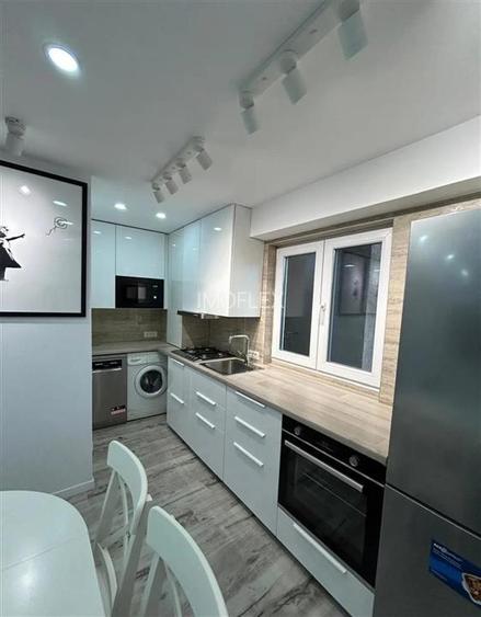 O oază de spațiu și lumină în inima orașului – apa - 3