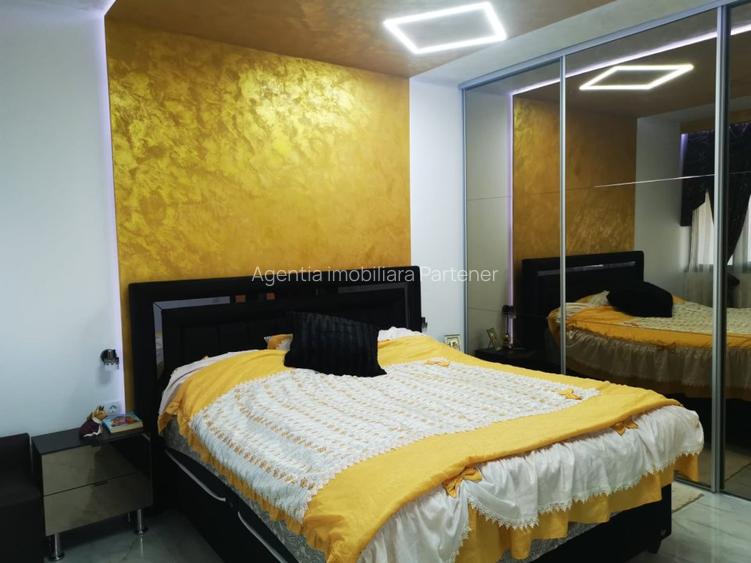 Penthouse cu 5 camere decomandat în Prundu - 27