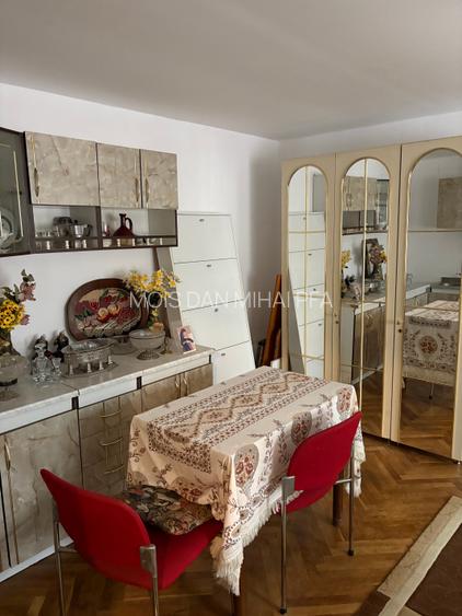 VAND CASA ZONA MOARA DE SCOARTA - 3