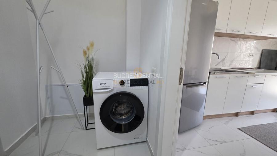 Garsoniera noua, gata de locuit, mobilata modern, Metrou Aparatori - 8