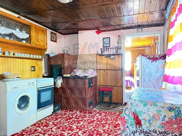 Casa cu Teren 2288 MP GURA HUMORULUI - 14