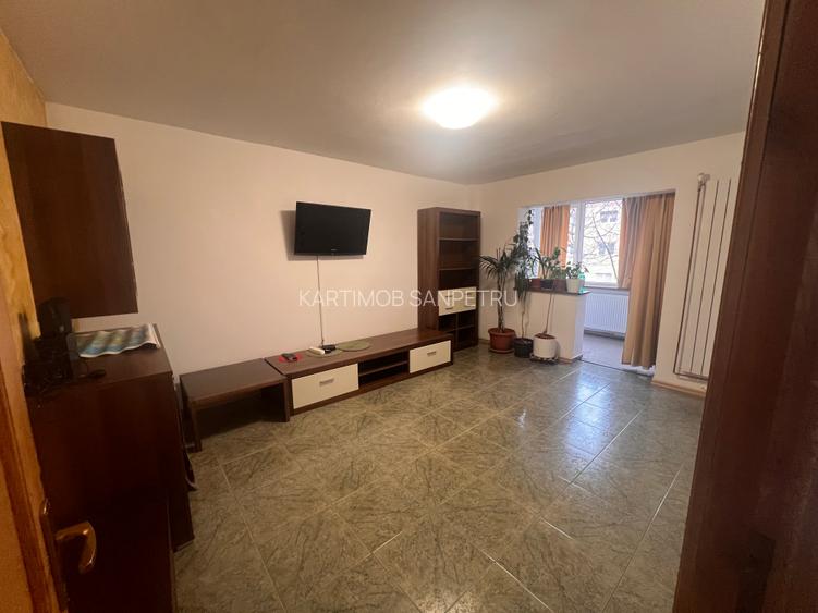 DE INCHIRIAT Apartament 3 camere in Racadau ,  VALEA CETATII .etajul 1 , - 4