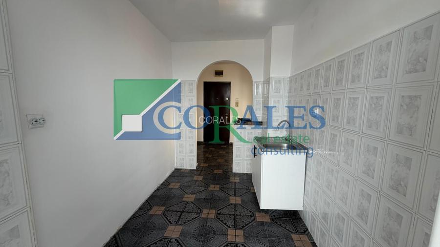 3 camere,65 mpu, zona Turist,bloc anvelopat,2 lifturi,decomandat. Negociabil! - 10