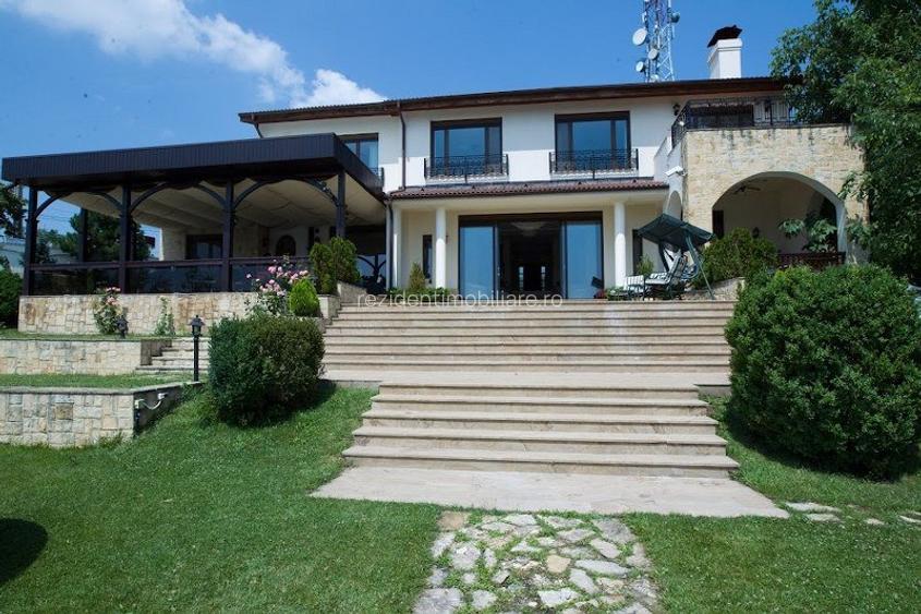 VILA  MEDITERANEANA DE PE MALUL LACULUI SNAGOV - 3