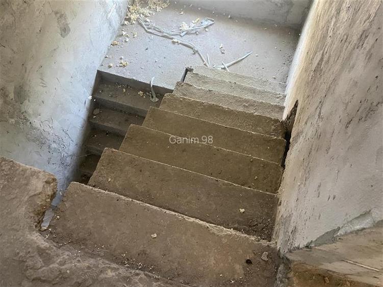 Casa de vanzare in sat  Botarlau , parter si mansarda cu suprafata de 242 mp , t - 10