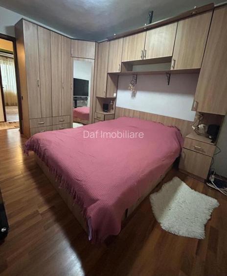 650euro- Dristor- Parklake- 3camere primitor- 70mp- metrou aproape - 2