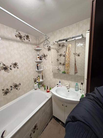 Apartament doua camere Crangasi - Piata, metrou ! - 8